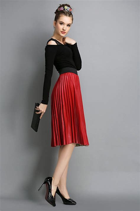 Womens Skirts & Dresses 